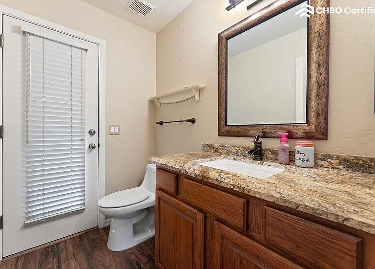 6445 W Fullam St — Photo 30