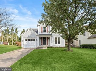 8806 Admiral Dr, Laurel, MD 20708