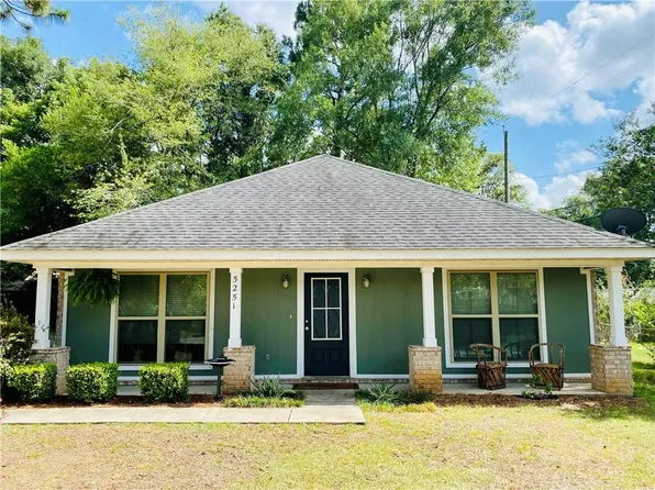 5251 Greenwood Ln, Mobile, AL 36608