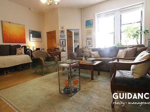 3rd image of 35 W 69th St APT 3R