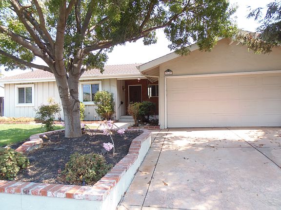 2nd image of 7649 Canterbury Ln
