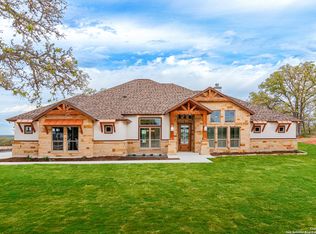 125 Hondo Rdg, La Vernia, TX 78121