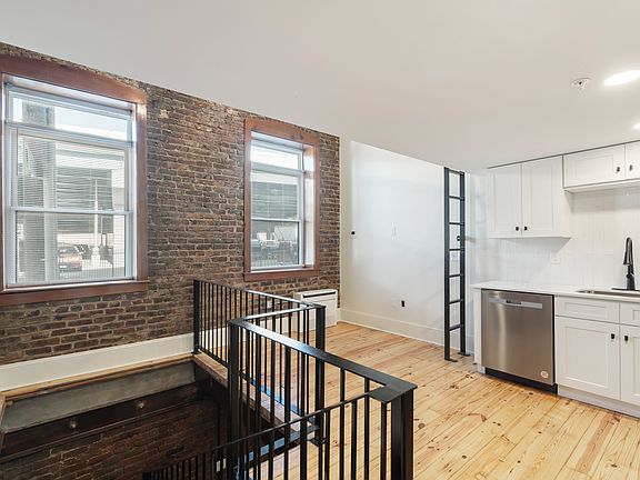 5th image of 400 W Magnolia Ave #107