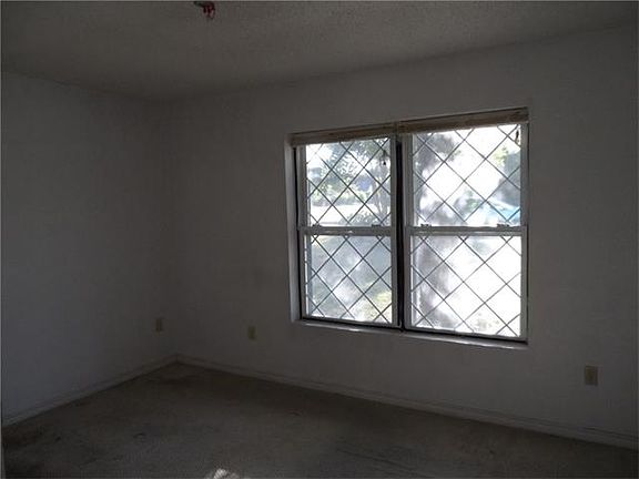 4th image of 408 S 58th St