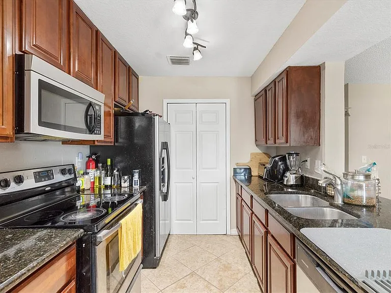 2550 N Alafaya Trl #9201 — Photo 9