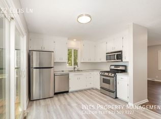 522 Ellis Ln, Minneapolis, MN 55427