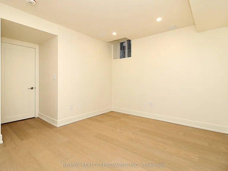 5815 Rainspring Dr — Photo 11