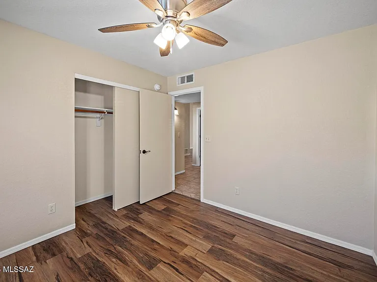 3067 W Country Hill Dr — Photo 17