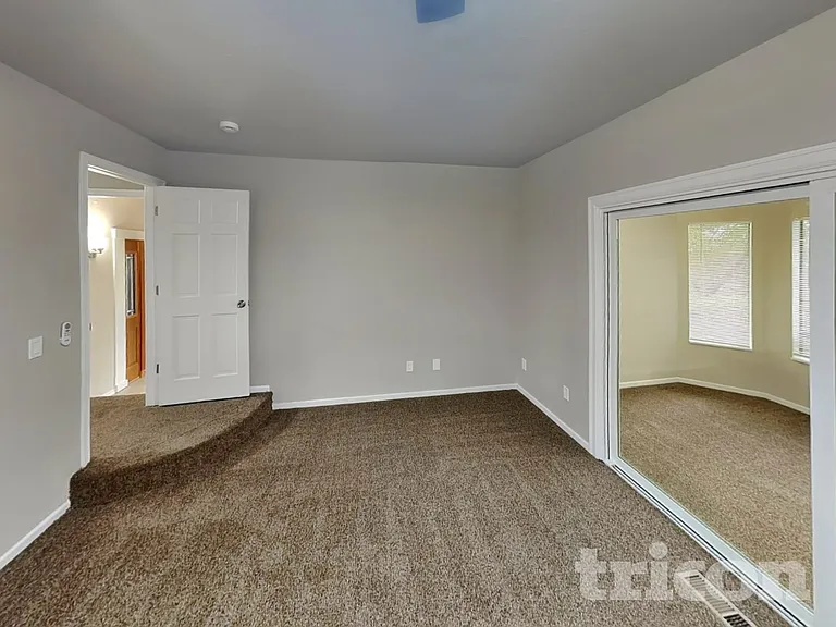 1581 Woodland Ter — Photo 7