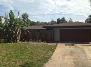 555 Bahama Dr, Indialantic, FL 32903