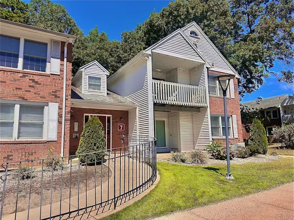 7 Concorde Way #A6, Windsor Locks, CT 06096