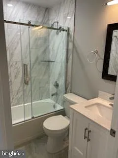 1529 W Stiles St #A — Photo 13