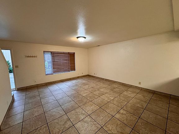 2nd image of 262 E Franklin Ave APT 6