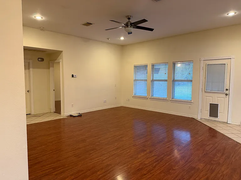 2208 Albert Broadfoot St — Photo 8
