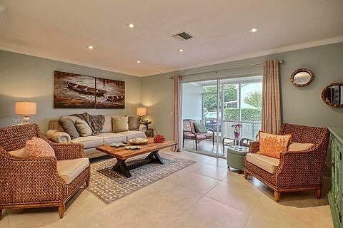 5th image of 330 Waterside Dr #330
