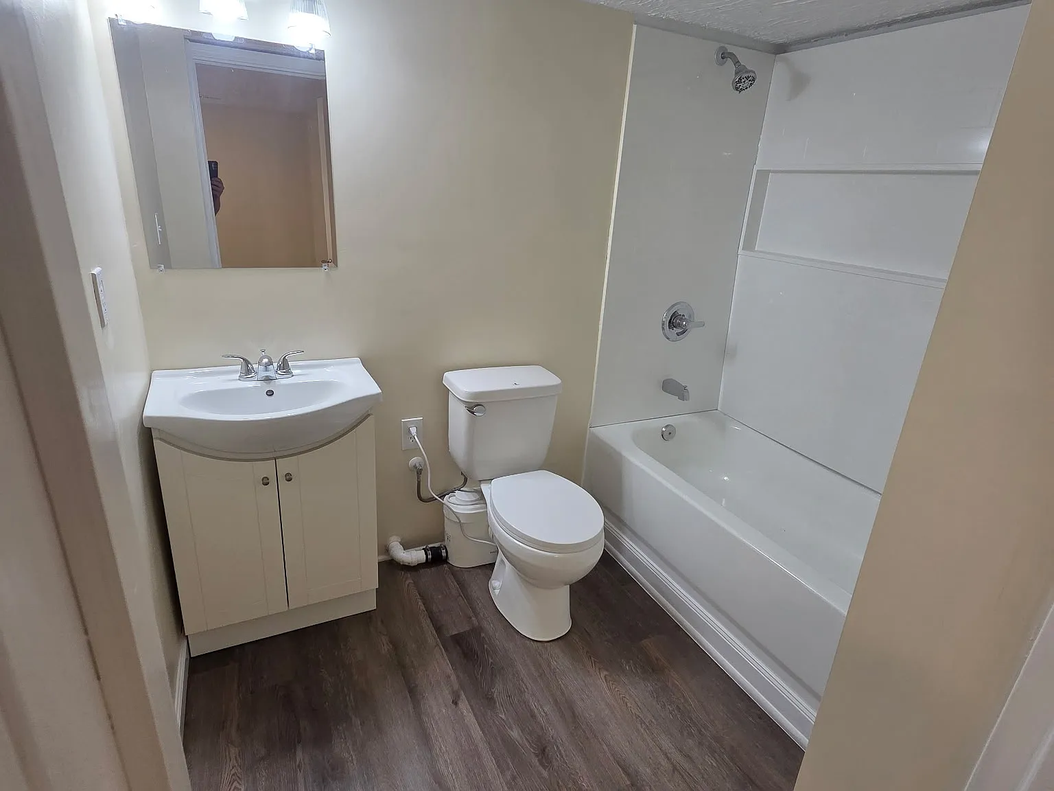 1 bed, 500 sqft, $1,040 — Photo 2