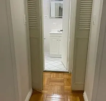 Rented by Manhattan Flats | media 12