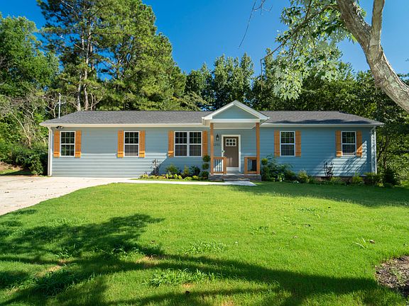 5th image of 3293 Stoneybrook Dr