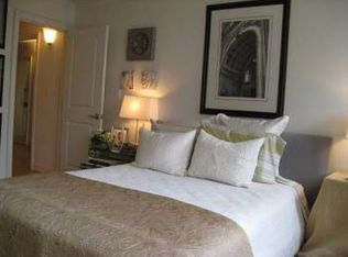 425 W 24th St APT 4B, New York, NY