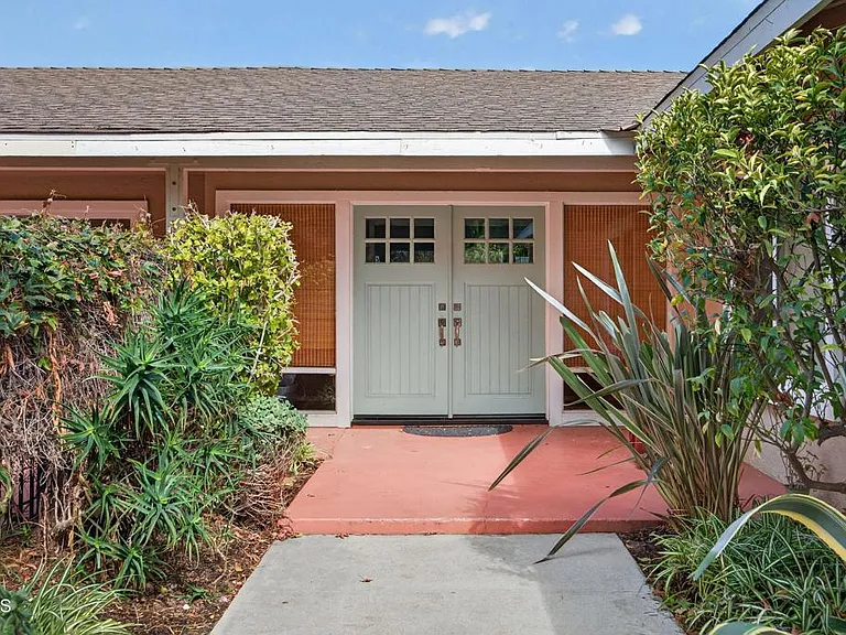 1525 Fairway Dr — Photo 5