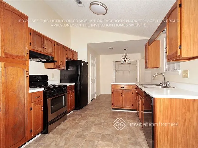 3041 Park Creek Ct — Photo 4