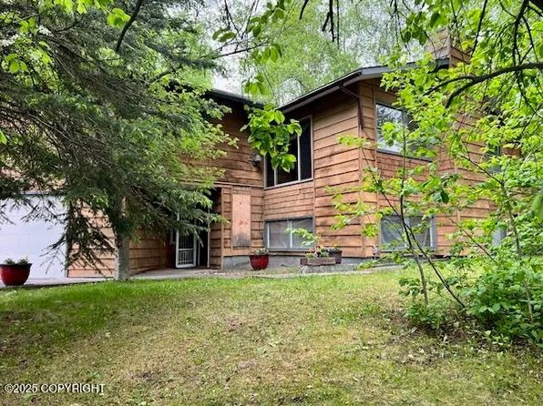 1725 Skilak Cir, Anchorage, AK 99504