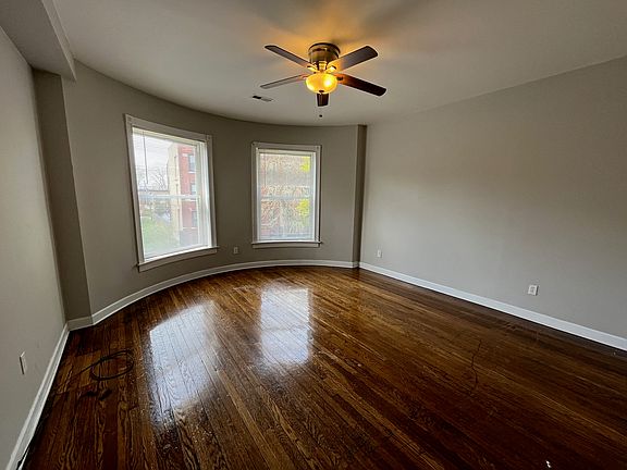 2nd image of 4013 S Calumet Ave APT 2N