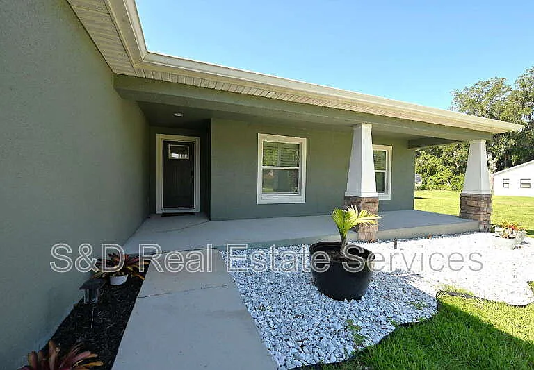 4435 Lake Hancock Rd — Photo 4