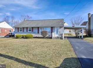 1913 Harrisburg Ave, Mount Joy, PA 17552