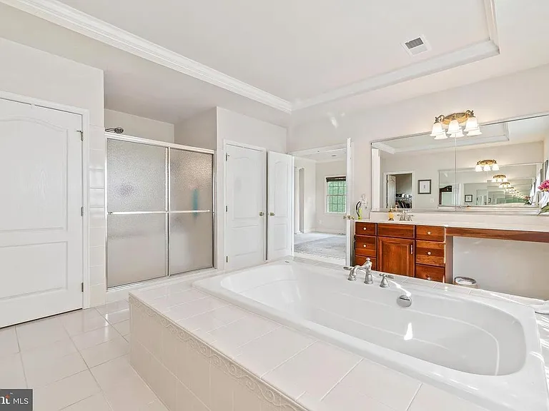 15000 Barlow Dr — Photo 29