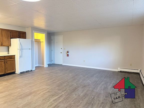 4th image of 2 W Cobble Hill Rd #9