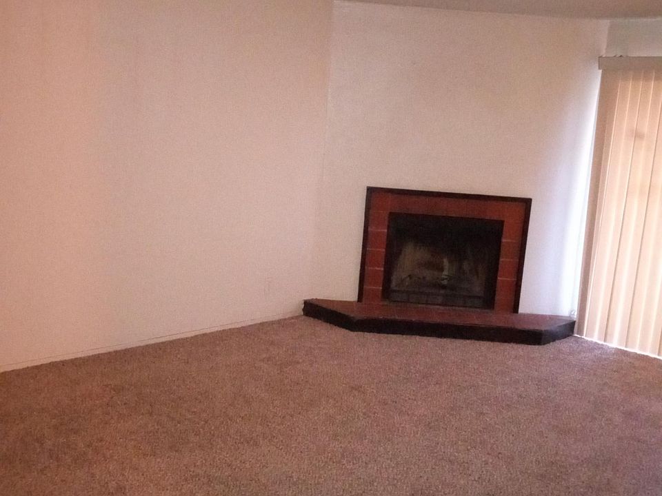 2nd image of 328 Northbank Ct