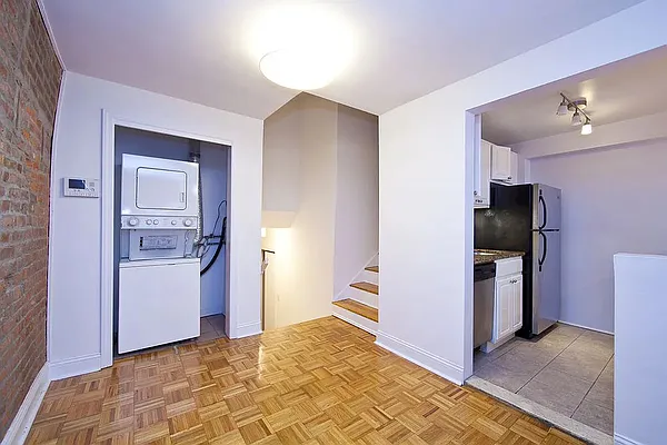 Rented by REAL New York | media 3