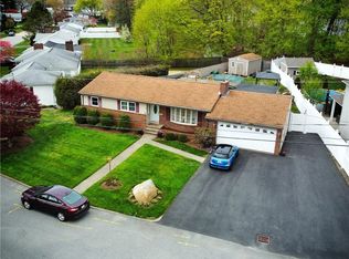 15 Golini Dr, Johnston, RI 02919