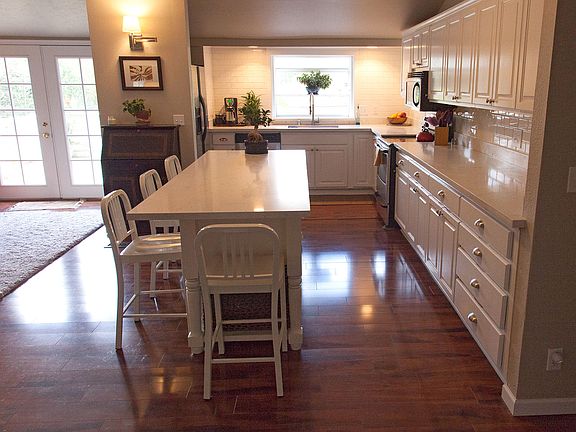 4th image of 20780 Gala Way NE