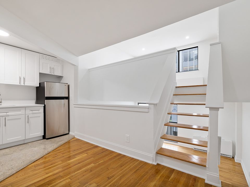1st image of 123 E 54th St APT 4E