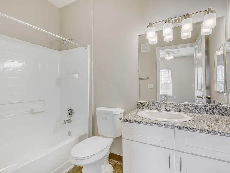 Worthington Point Apartments — Photo 56
