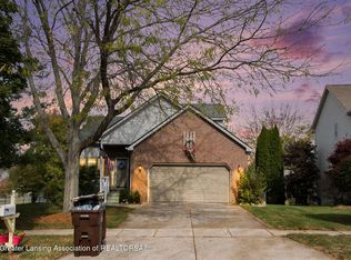 902 Eagles Nest Ct, Mason, MI 48854