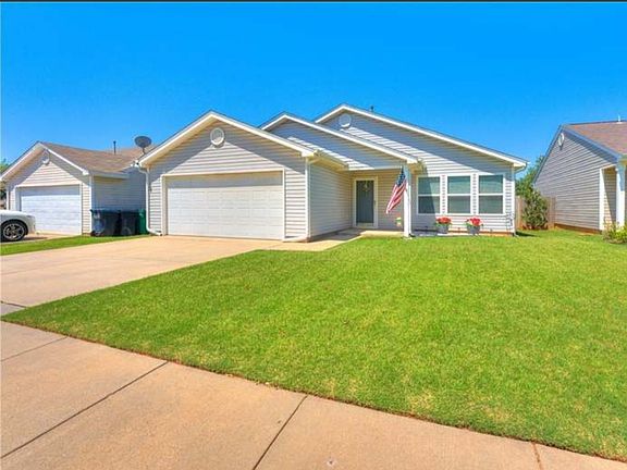 2nd image of 1017 Periwinkle Dr