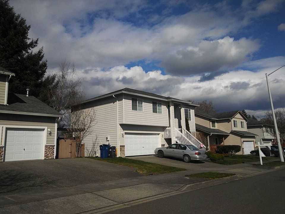 2nd image of 7131 38th St NE