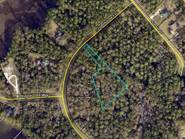 19 Lighthouse Cir, Woodbine, GA 31569