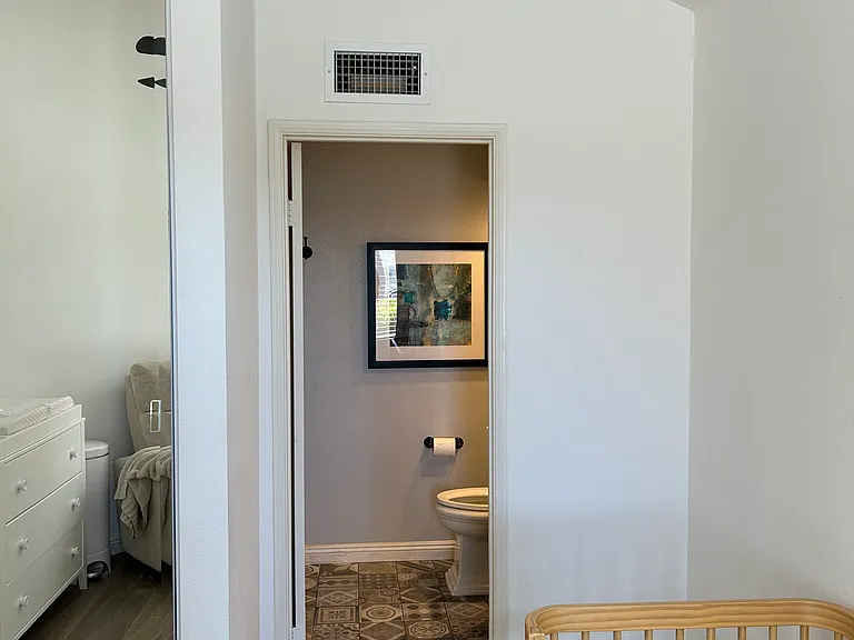 22 Stern St — Photo 24