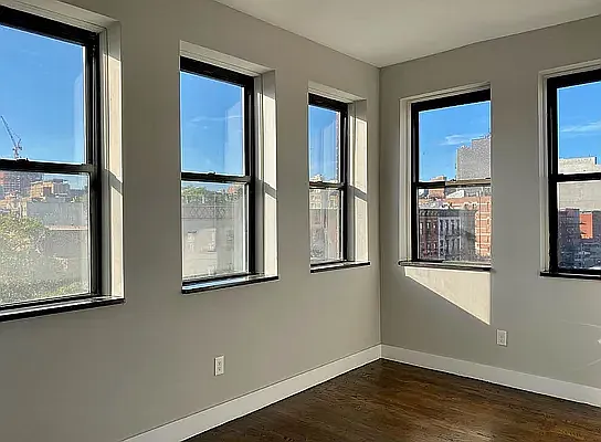 Rented by Tahari Realty LLC | media 2