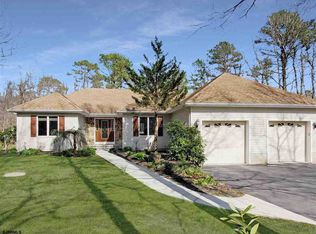 18 Coachman Dr, Egg Harbor Township, NJ 08234