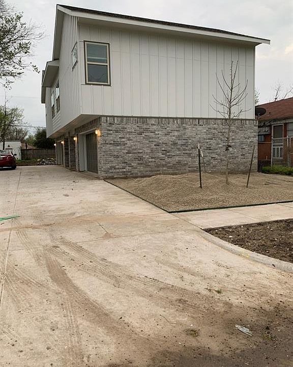 1st image of 3116 South Blvd #3118