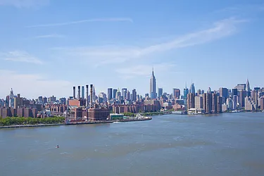 Rented by aptsandlofts.com