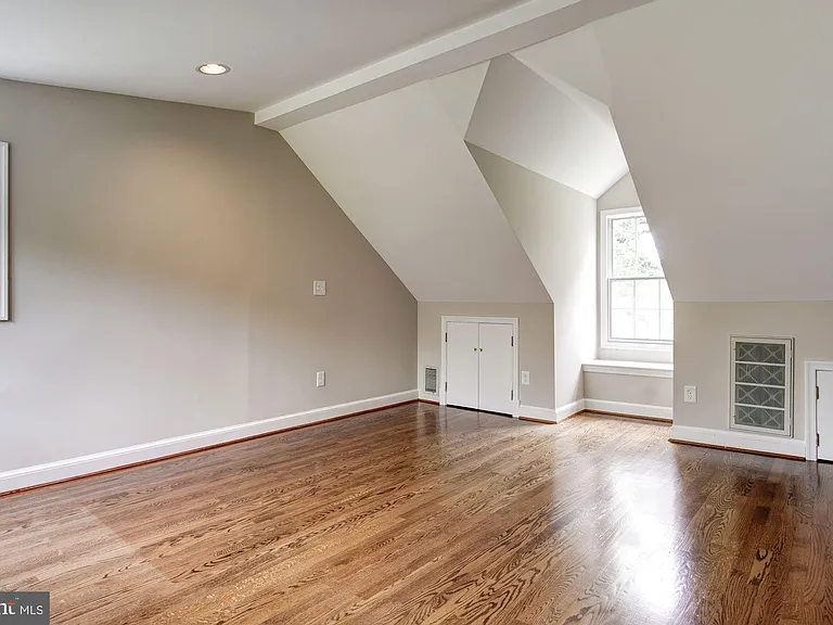 5013 Brookdale Rd — Photo 33