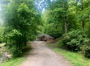 1302 Lockertsville Rd, Ashland city, TN 37015