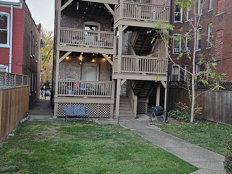 4333 Maryland Ave #C — Photo 24