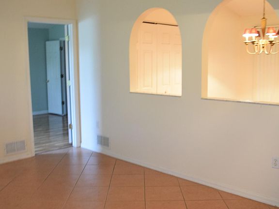 3rd image of 3571 SW Savona Blvd